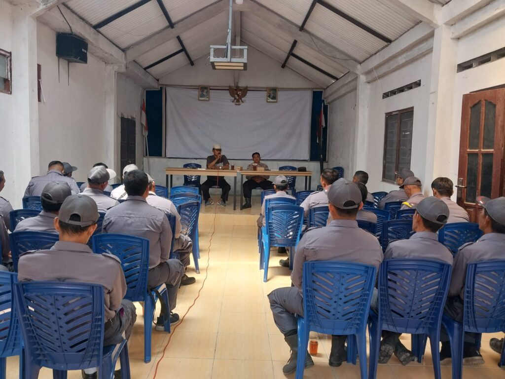 2025.11.28-Rakor-Linmas-Sumbung-4-1024x768 Kegiatan Linmas Desa Sumbung